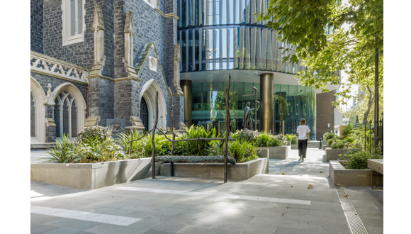 Balit-dhan Balit-nganjin_13_©_Dean_Lever_crop.png