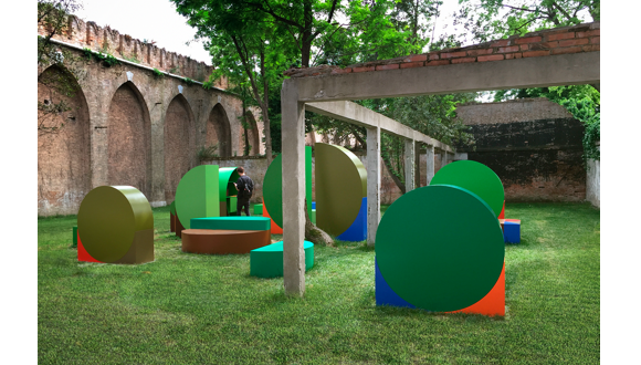 Floyd_5_56th_Venice_Biennalecrop.png